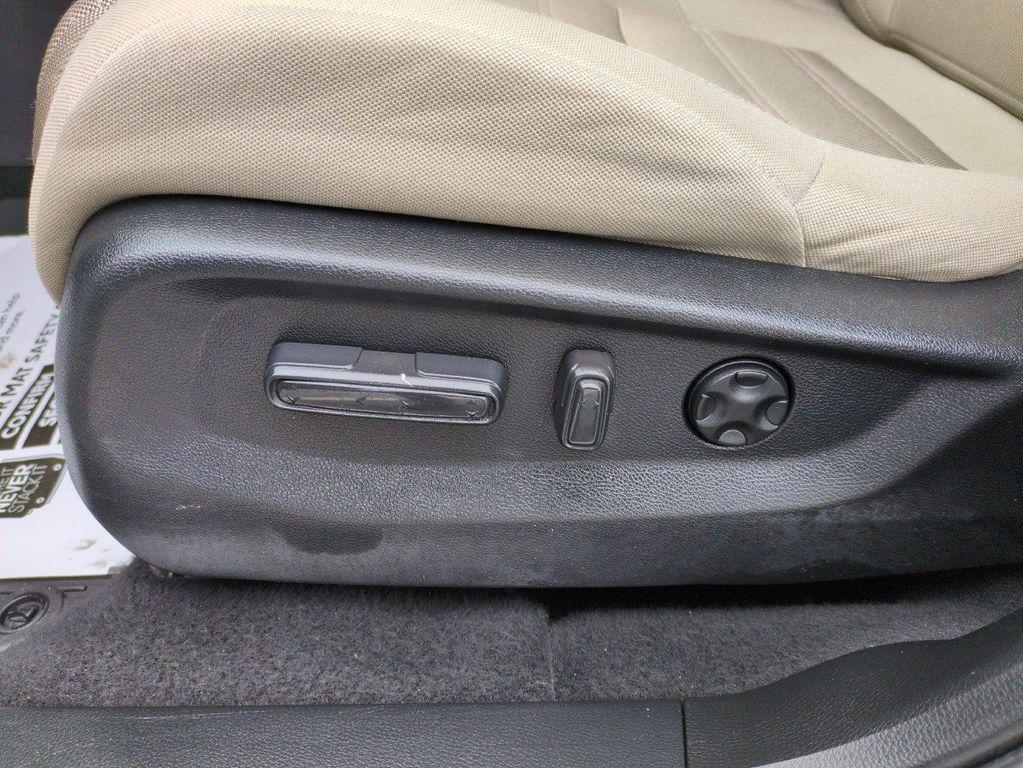 used 2022 Honda CR-V car, priced at $25,499