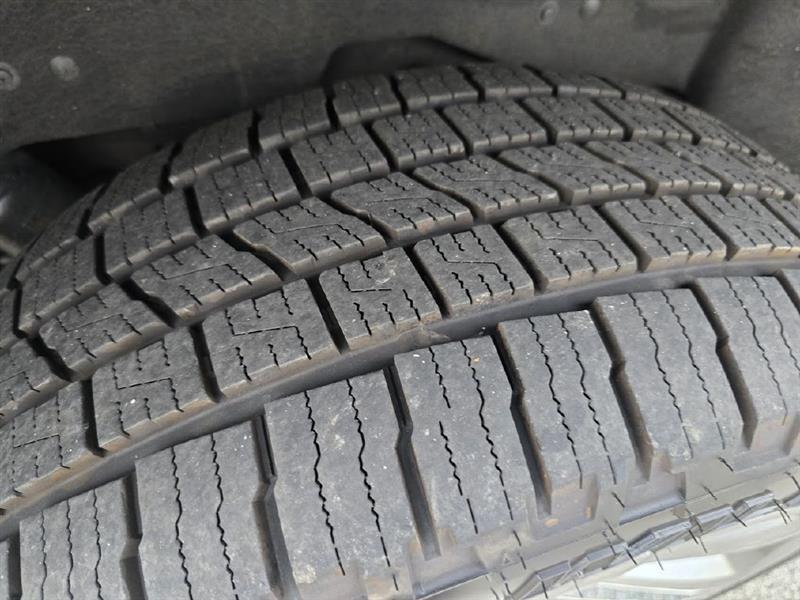 used 2020 Cadillac Escalade ESV car, priced at $28,999