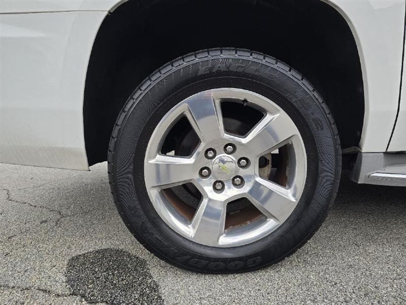 used 2015 Chevrolet Suburban car, priced at $16,499