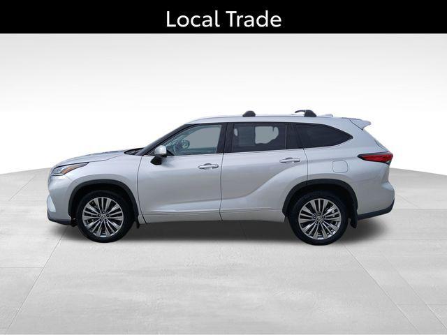 used 2020 Toyota Highlander car, priced at $35,590