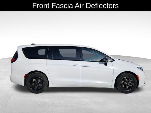 used 2024 Chrysler Pacifica Hybrid car, priced at $34,777
