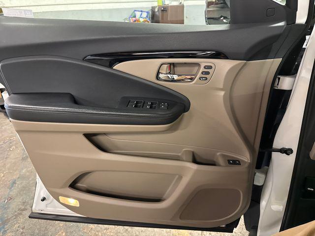 used 2020 Honda Pilot car, priced at $25,600