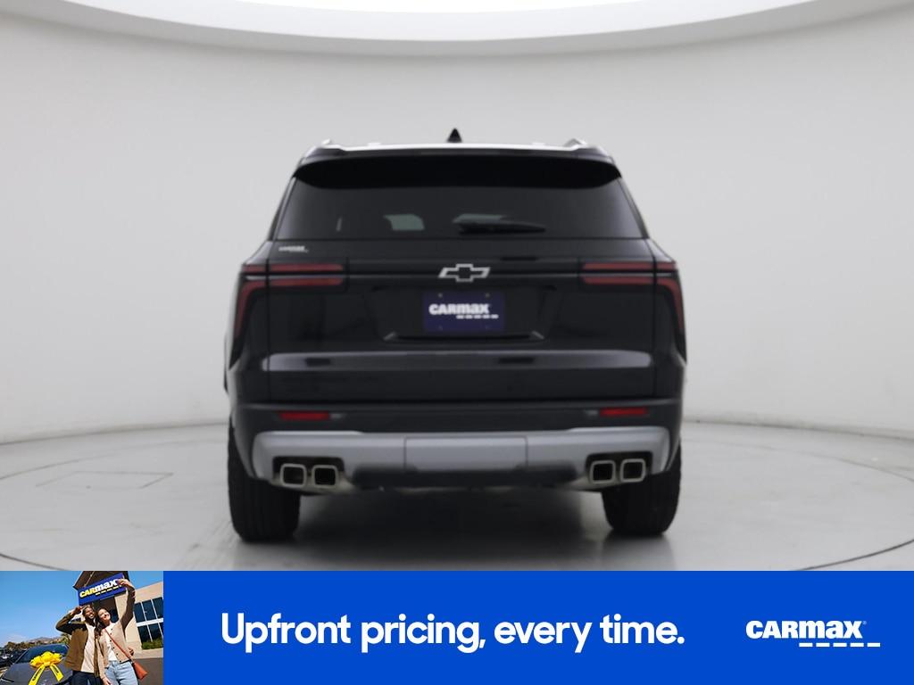 used 2025 Chevrolet Traverse car, priced at $47,998