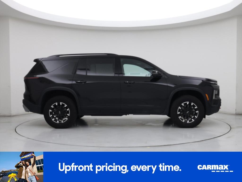 used 2025 Chevrolet Traverse car, priced at $47,998