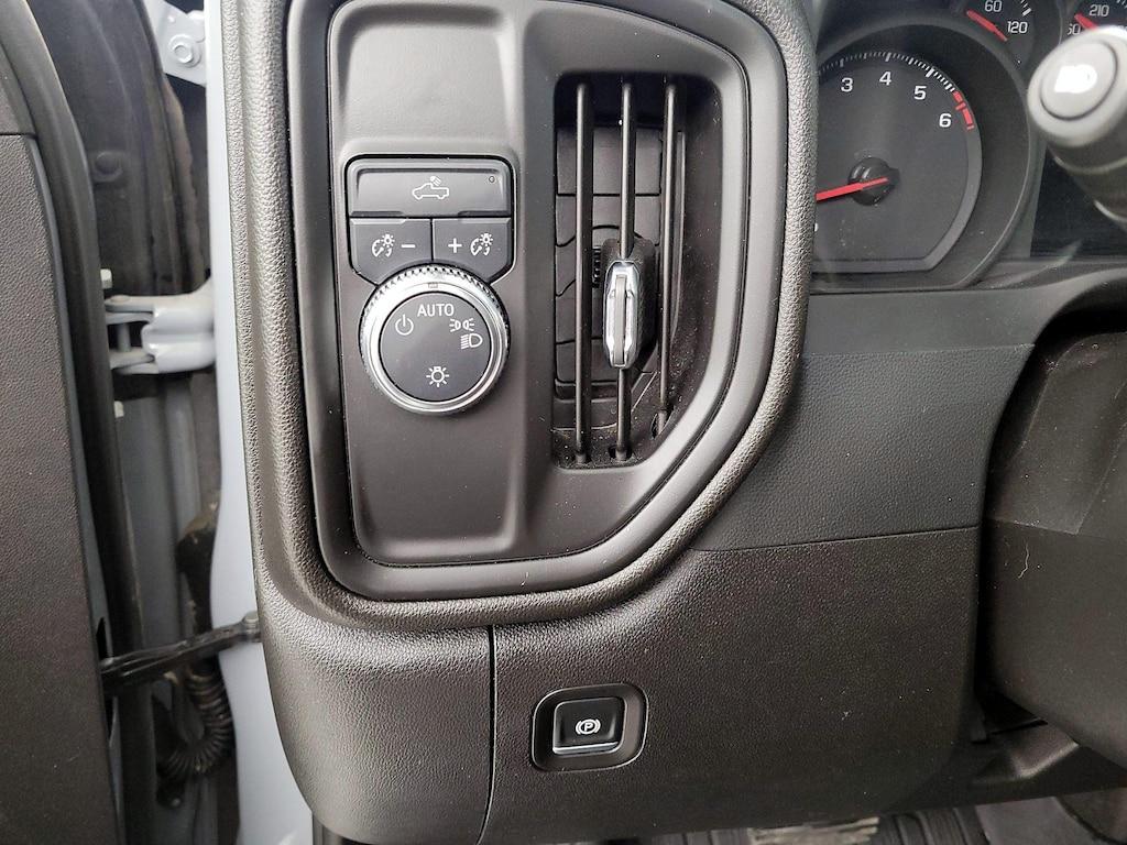 used 2025 GMC Sierra 1500 car, priced at $38,998