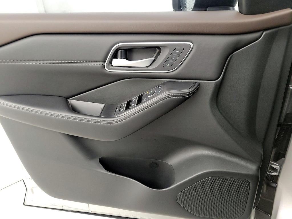 used 2021 Nissan Rogue car, priced at $20,998