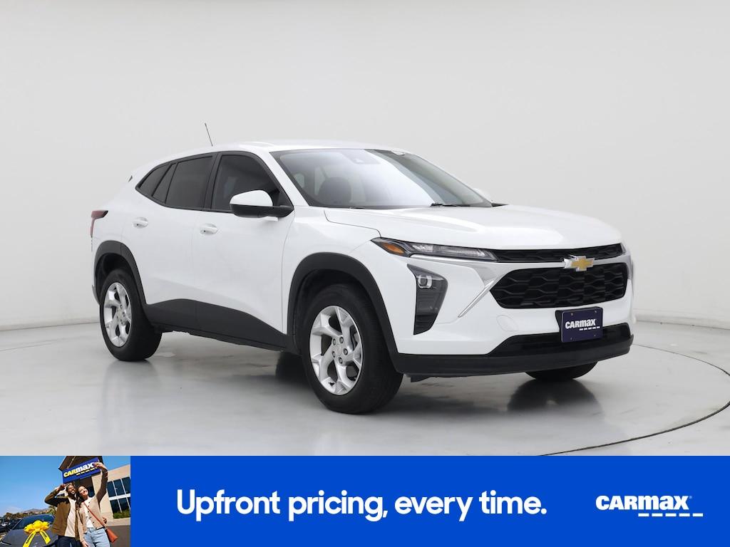 used 2025 Chevrolet Trax car, priced at $20,998