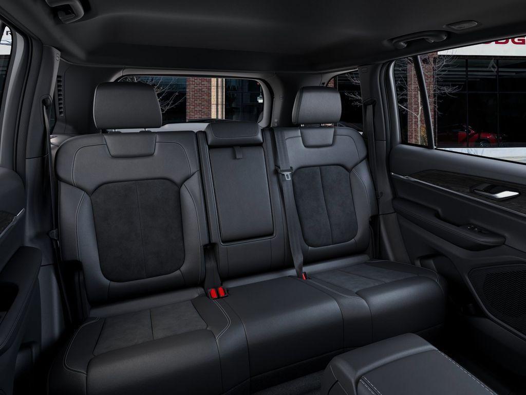 new 2026 Jeep Grand Cherokee car, priced at $43,260