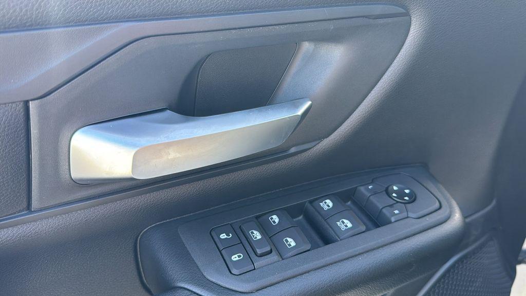 new 2025 Ram 1500 car, priced at $47,015