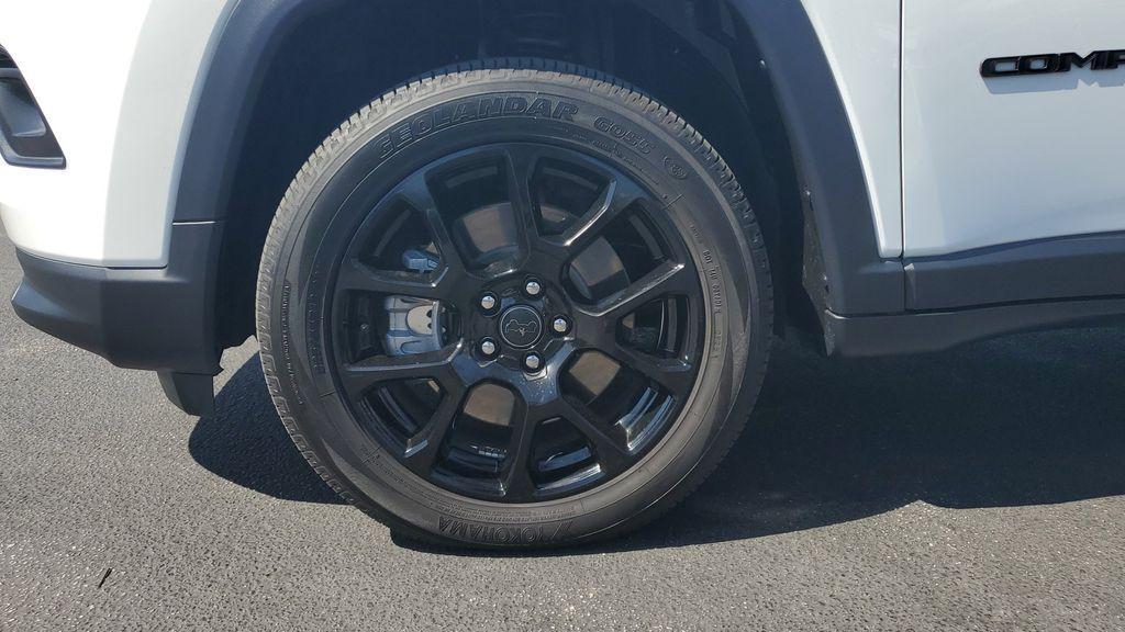 used 2026 Jeep Compass car, priced at $31,004