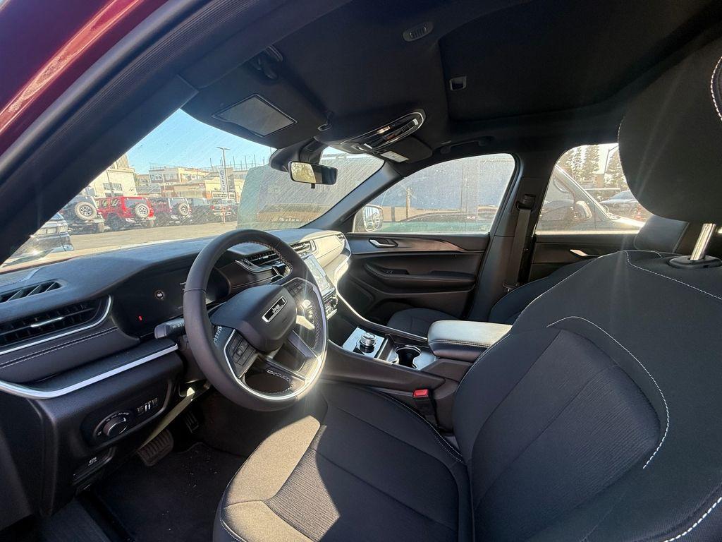 used 2025 Jeep Grand Cherokee L car, priced at $32,919