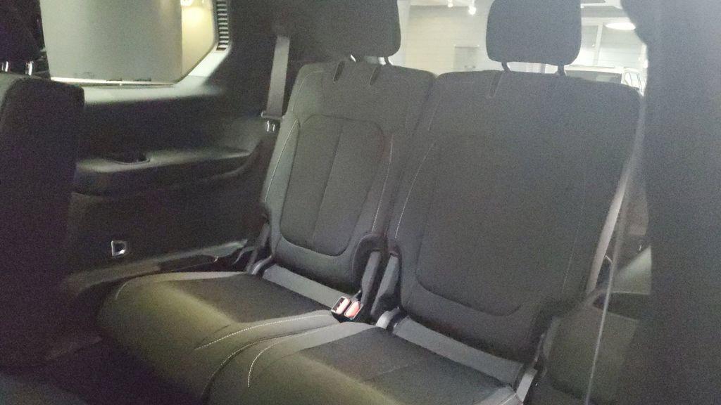 used 2025 Jeep Grand Cherokee L car, priced at $32,004