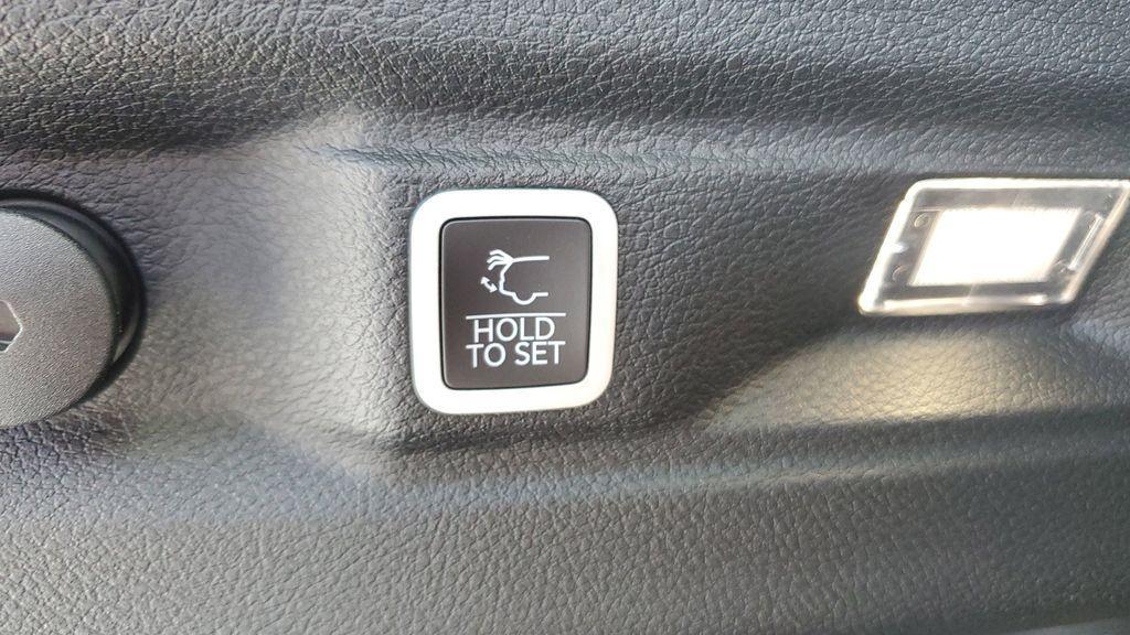 new 2025 Jeep Grand Cherokee L car, priced at $46,496