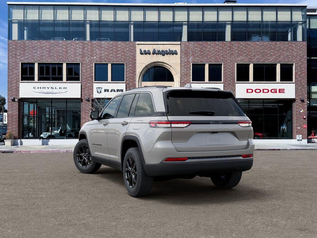 new 2026 Jeep Grand Cherokee car, priced at $43,260