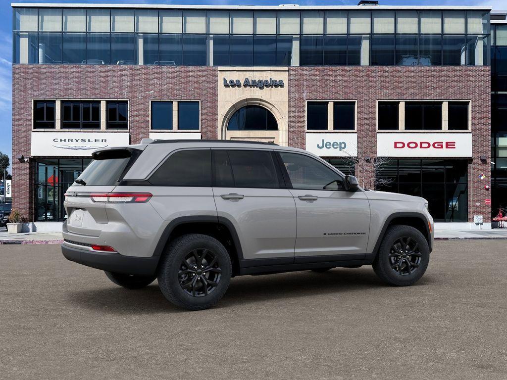 new 2026 Jeep Grand Cherokee car, priced at $43,260