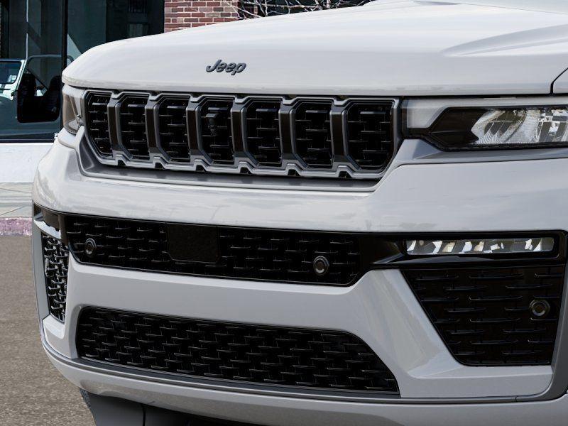 new 2026 Jeep Grand Cherokee car, priced at $61,400