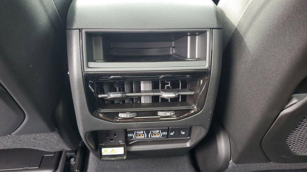 new 2025 Jeep Grand Cherokee car, priced at $51,246