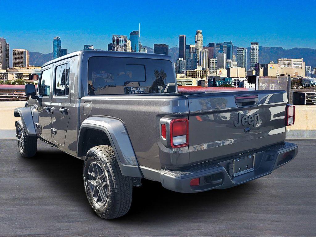 new 2026 Jeep Gladiator car, priced at $49,867