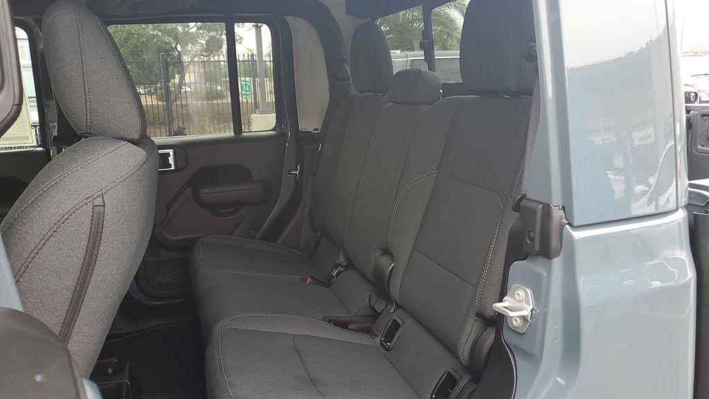 new 2026 Jeep Gladiator car, priced at $49,867