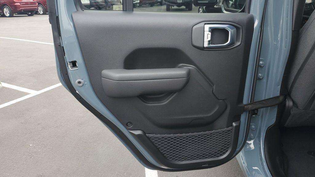 new 2026 Jeep Gladiator car, priced at $49,867