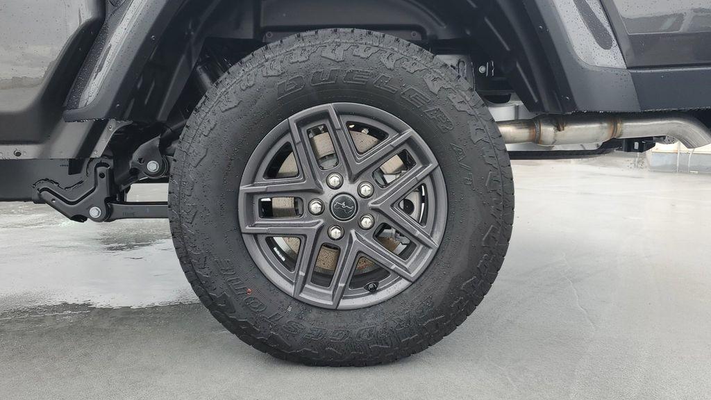 new 2026 Jeep Gladiator car, priced at $49,867