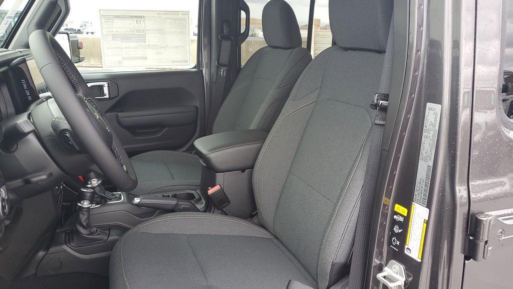 new 2026 Jeep Gladiator car, priced at $49,867