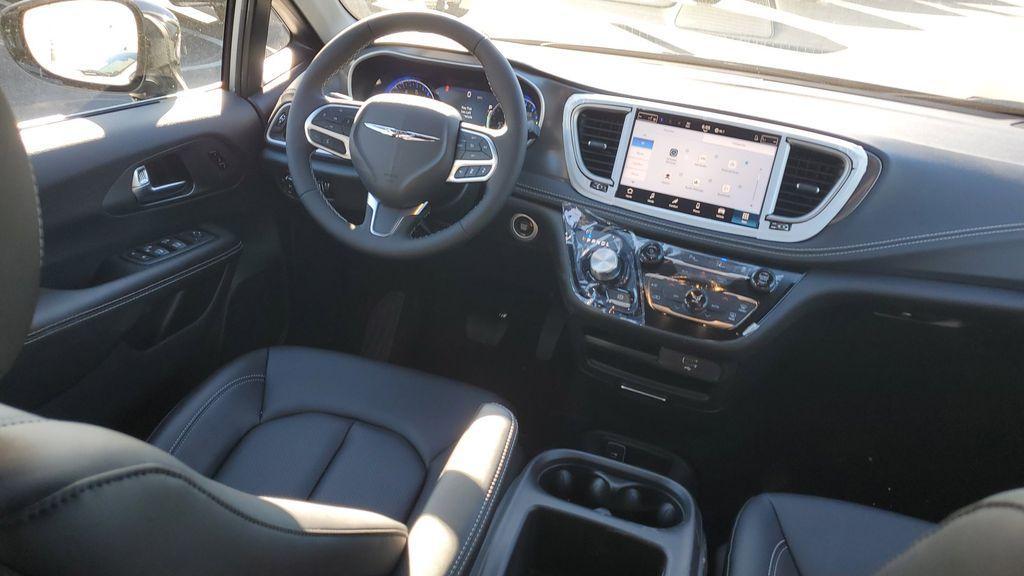 new 2026 Chrysler Pacifica car, priced at $43,671