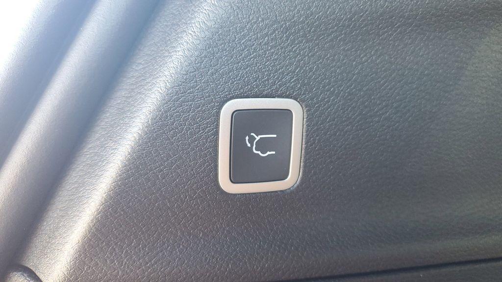 new 2026 Chrysler Pacifica car, priced at $43,671