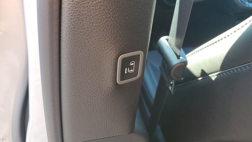 new 2026 Chrysler Pacifica car, priced at $43,671