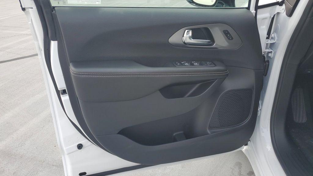 new 2026 Chrysler Pacifica car, priced at $43,225