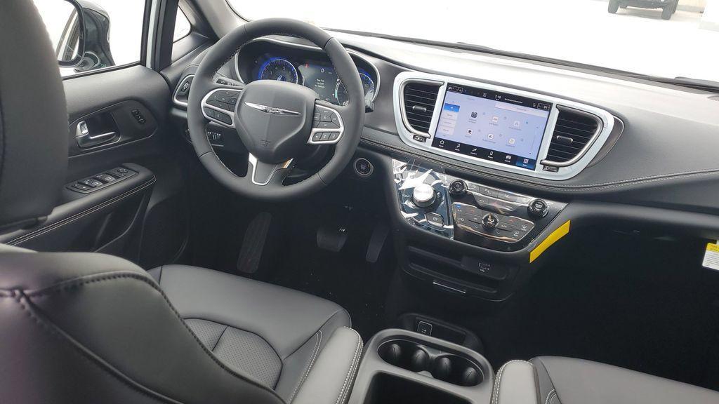 new 2026 Chrysler Pacifica car, priced at $43,225