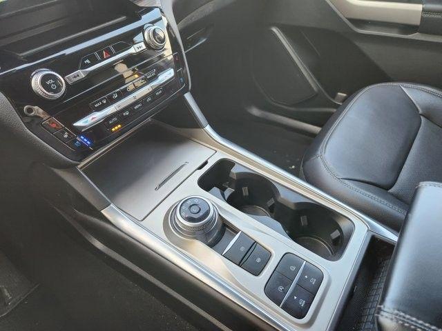 used 2024 Ford Explorer car, priced at $31,555