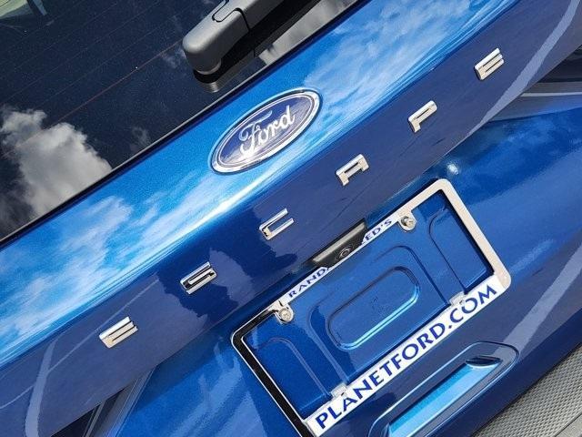 used 2022 Ford Escape car, priced at $19,650