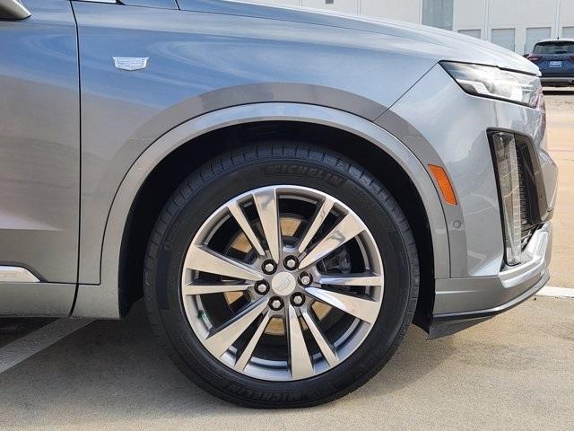 used 2021 Cadillac XT6 car, priced at $25,935