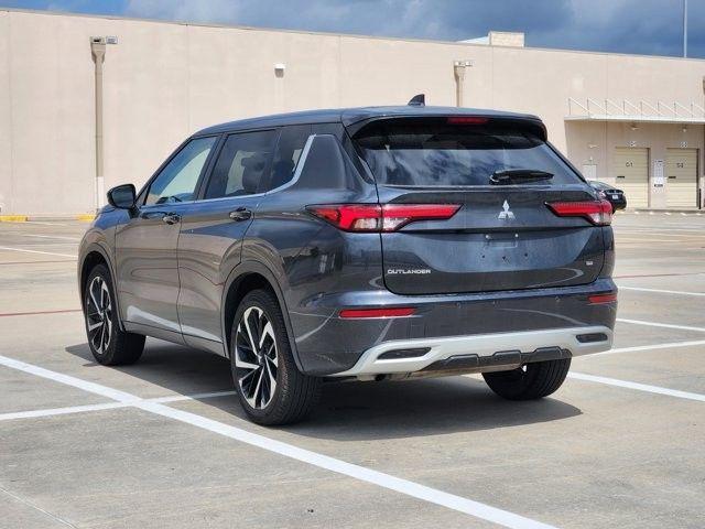 used 2024 Mitsubishi Outlander car, priced at $25,800