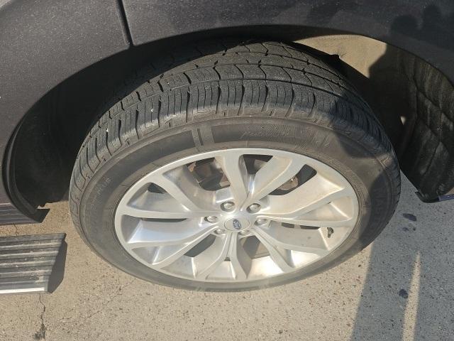 used 2019 Ford Expedition car, priced at $26,419