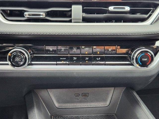 used 2026 Chevrolet Equinox car, priced at $29,450