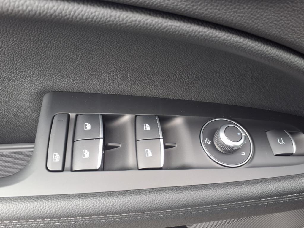 new 2025 Alfa Romeo Stelvio car, priced at $49,917