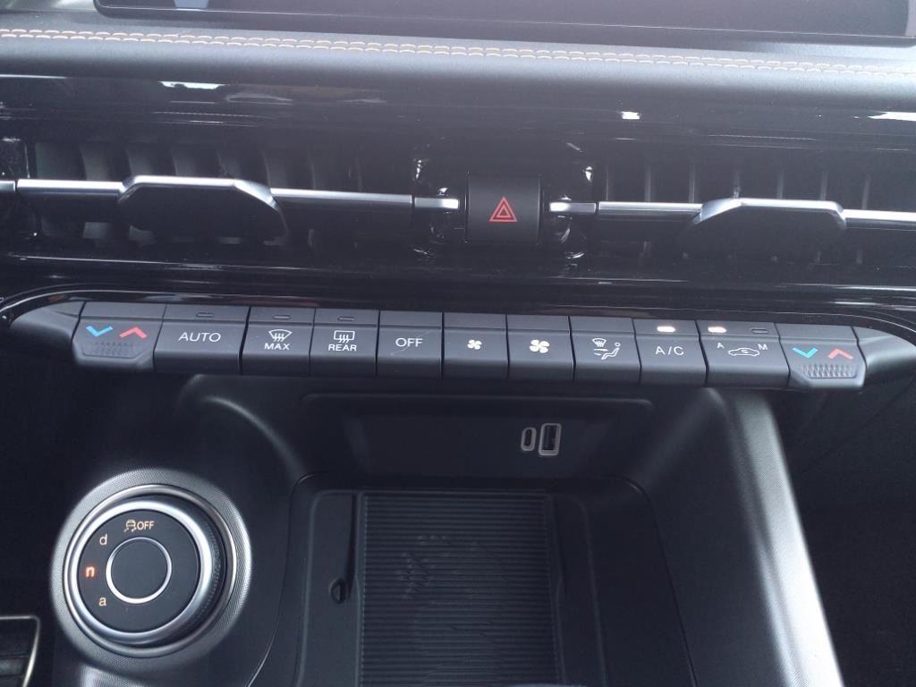 new 2025 Alfa Romeo Tonale car, priced at $38,917