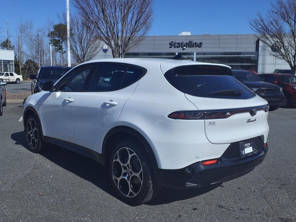 new 2025 Alfa Romeo Tonale car, priced at $38,917