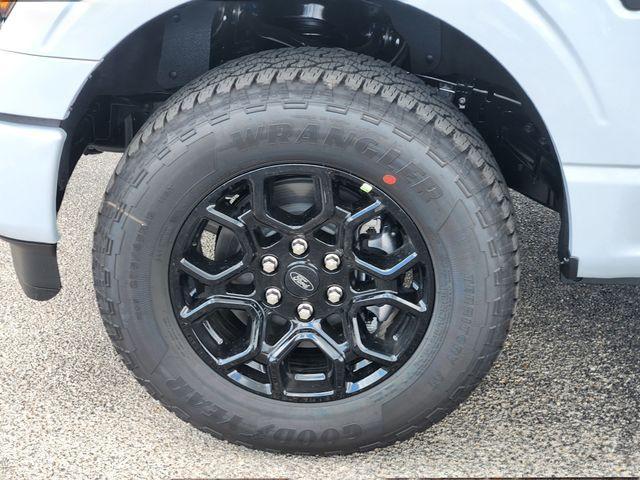 new 2025 Ford F-150 car, priced at $42,062