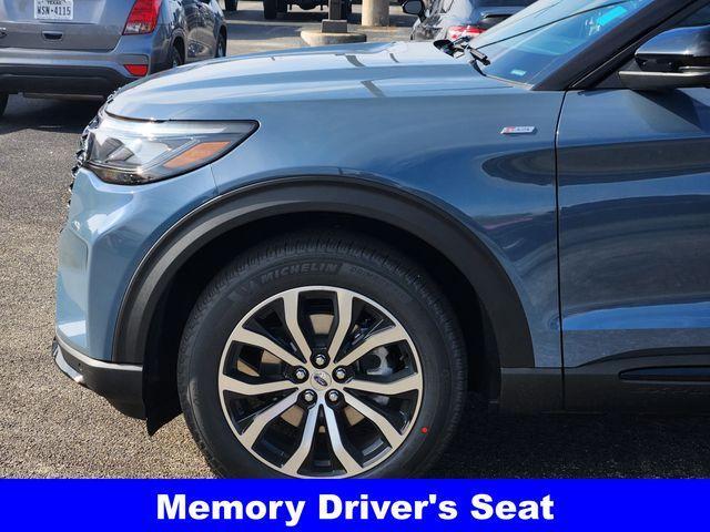 new 2026 Ford Explorer car, priced at $41,512