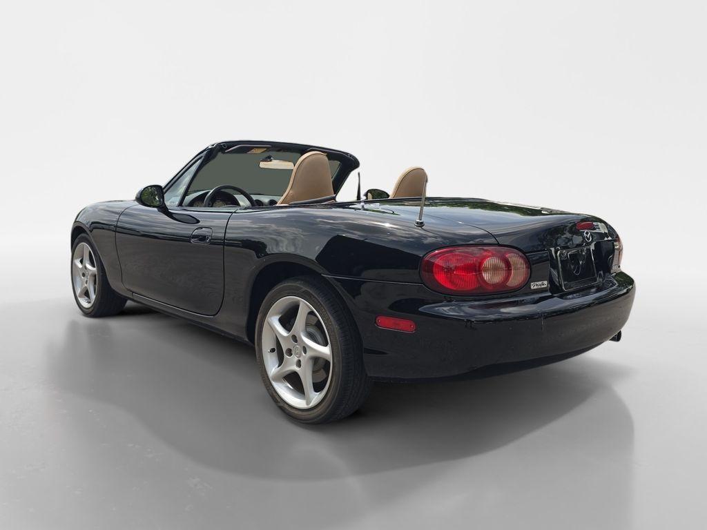 used 2002 Mazda MX-5 Miata car, priced at $18,399