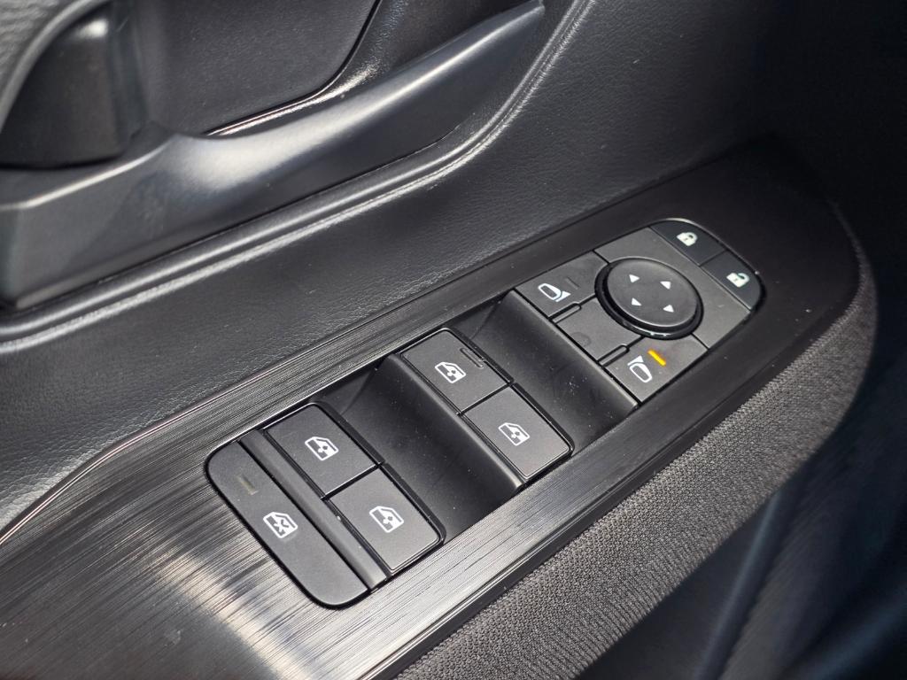 new 2027 Nissan Kicks car, priced at $25,352