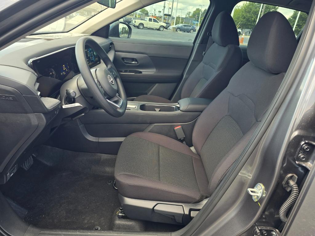 new 2027 Nissan Kicks car, priced at $25,352