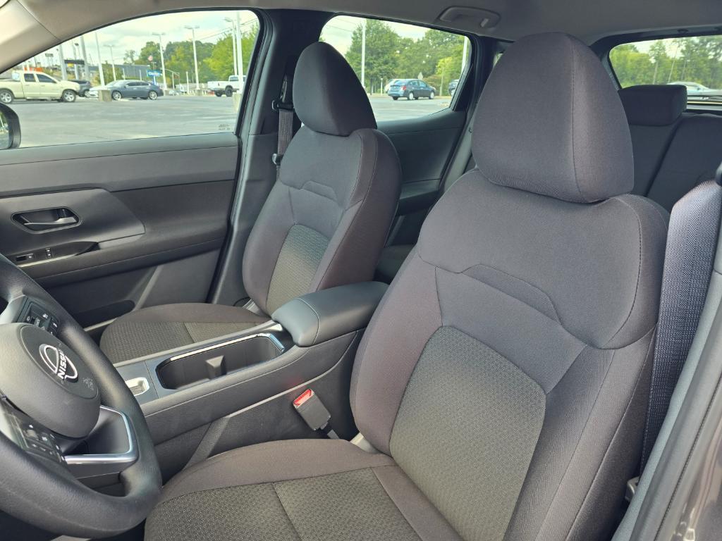 new 2027 Nissan Kicks car, priced at $25,352