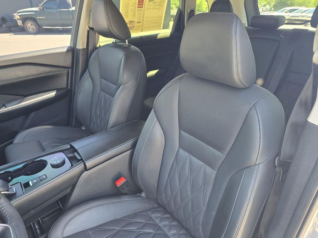 used 2024 Nissan Rogue car, priced at $32,276