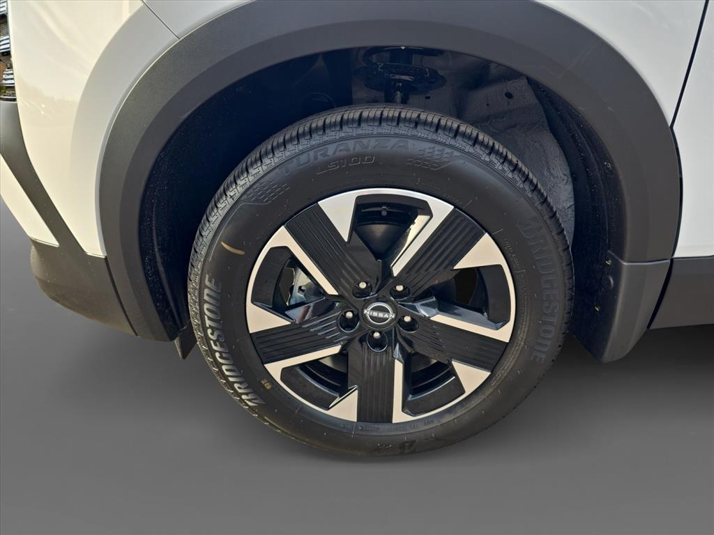 new 2026 Nissan Kicks car, priced at $28,552