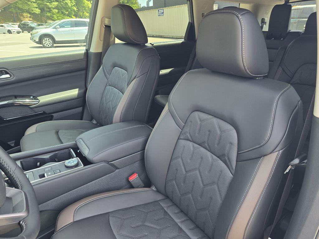 new 2026 Nissan Pathfinder car, priced at $49,956