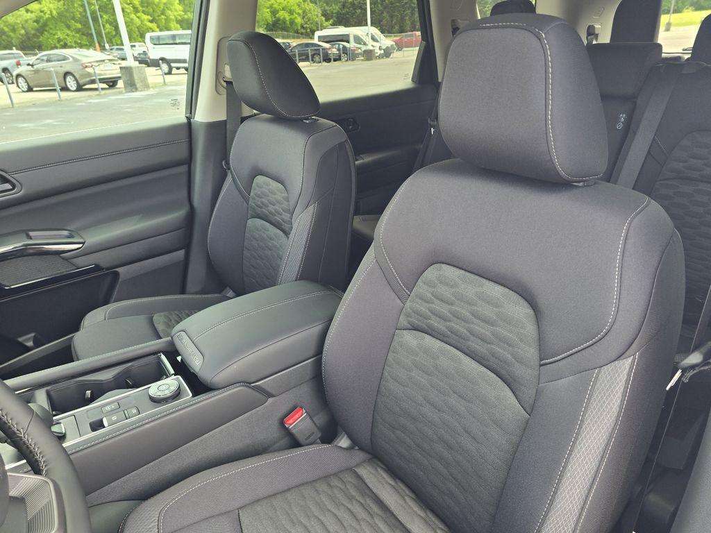 new 2026 Nissan Pathfinder car, priced at $38,884